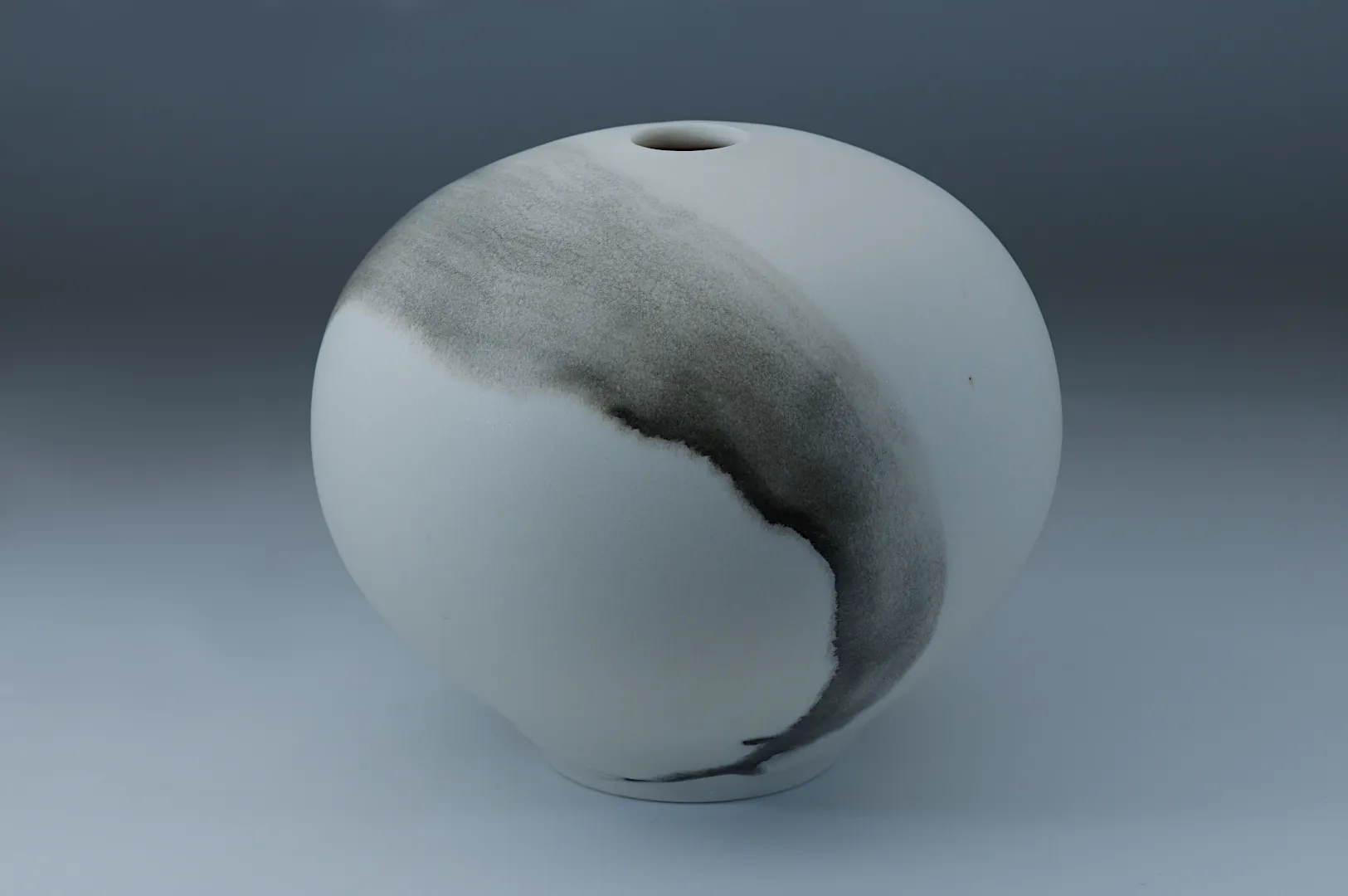 Spherical Vase Brushwork
