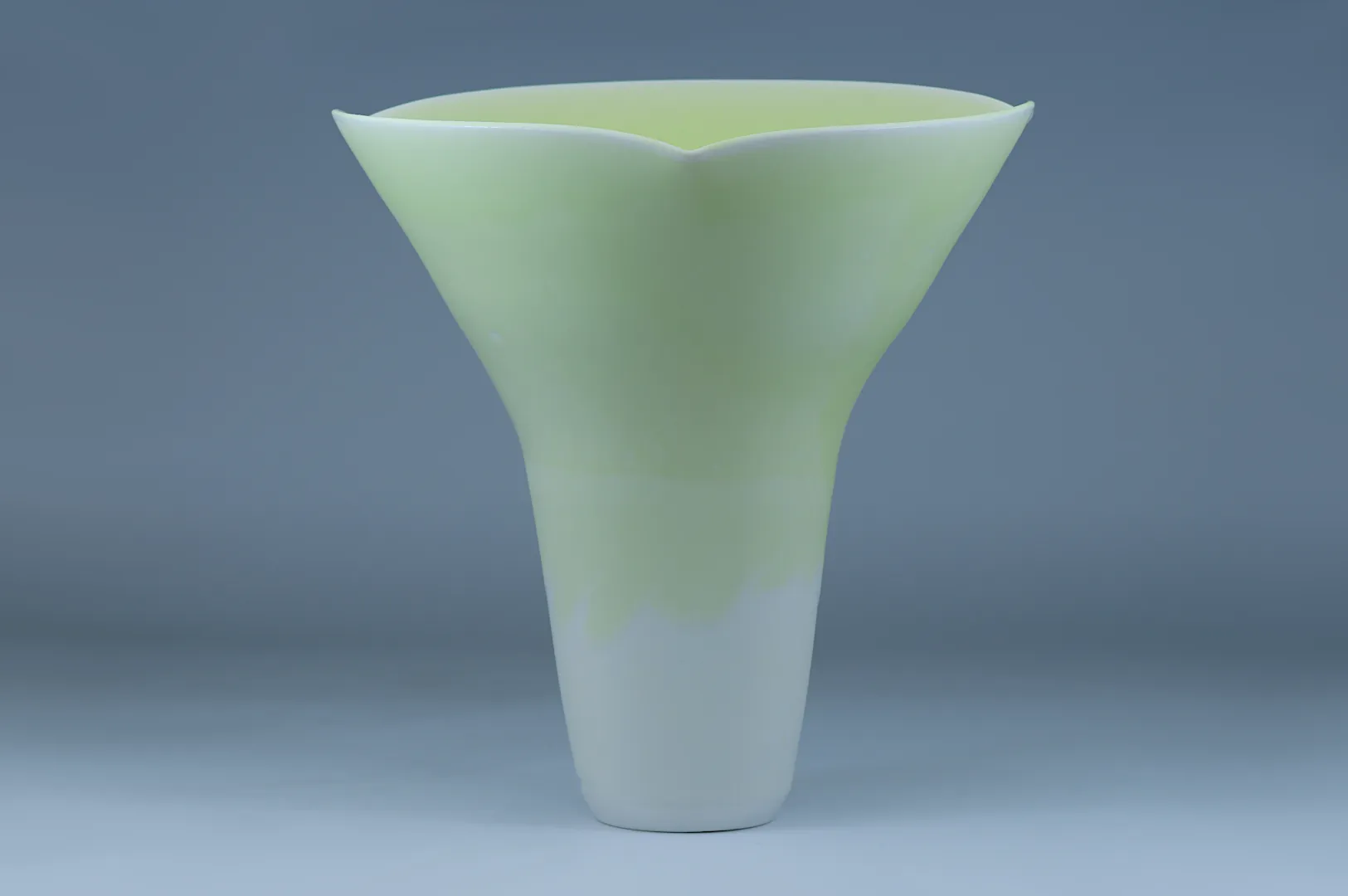 Trefoil Vase 4